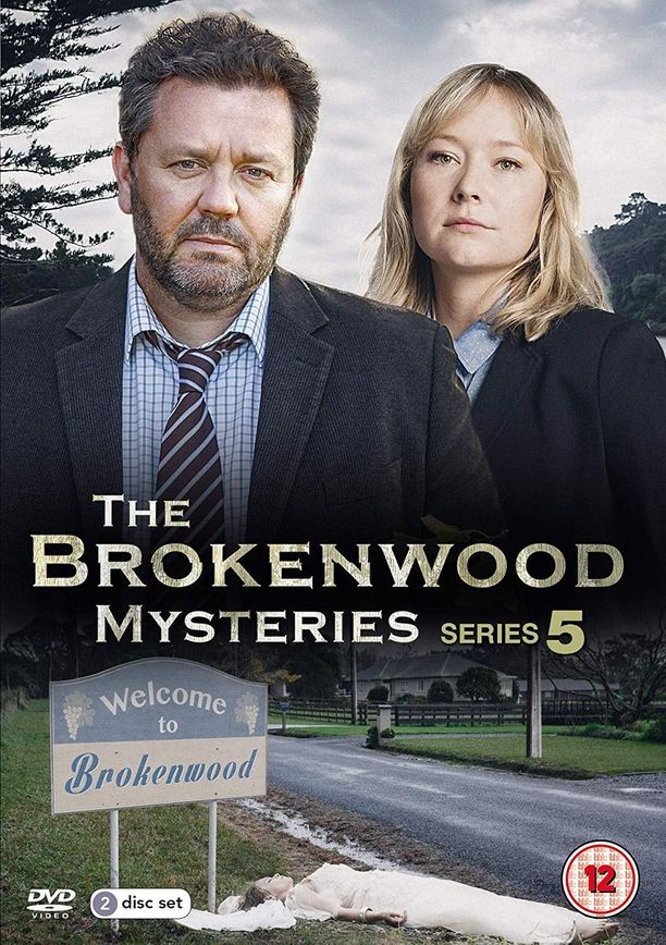 布罗肯伍德疑案    第⁨五⁩季
    The Brokenwood Mysteries (2018)